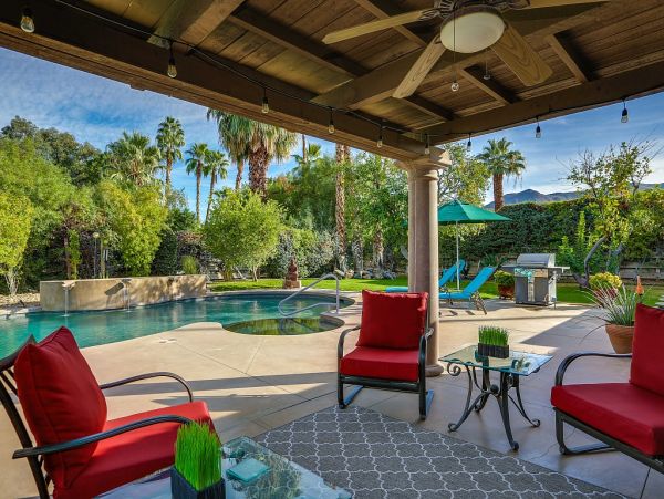 Palm Springs Home 984118