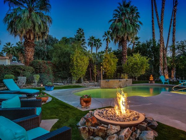 Palm Springs Home 984118