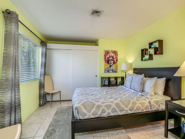 Palm Springs Home 984119