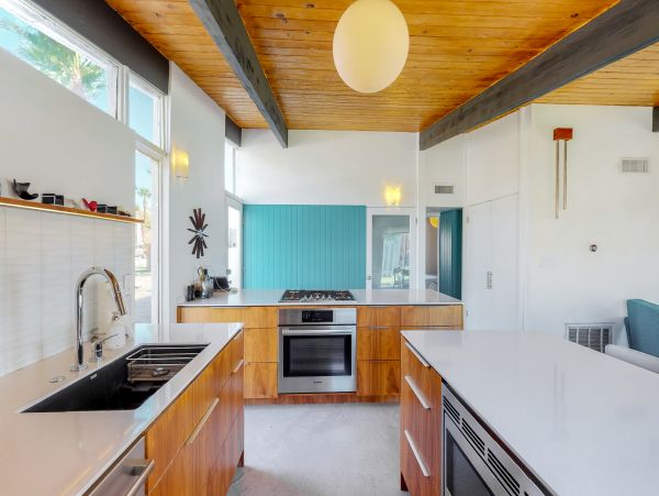 Palm Springs Home 984120
