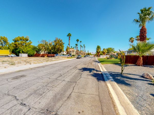 Palm Springs Home 984120