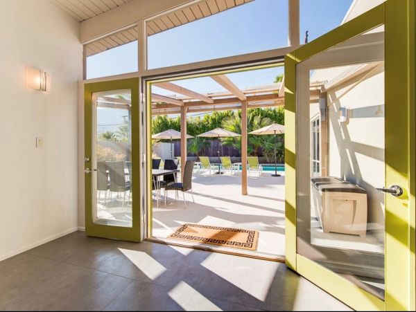 Palm Springs Home 984121