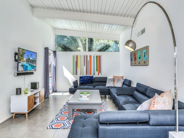 Palm Springs Home 984121