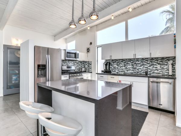 Palm Springs Home 984121