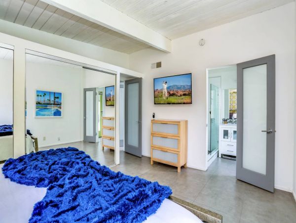 Palm Springs Home 984121