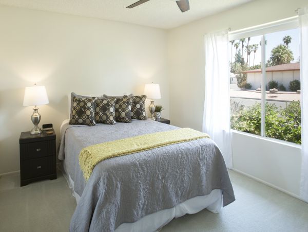 Palm Springs Home 984122