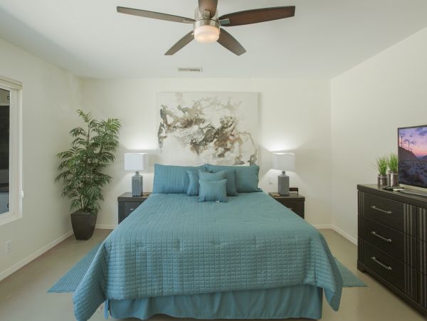 Palm Springs Home 984122