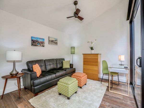 Palm Springs Home 984123