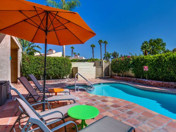 Palm Springs Home 984123