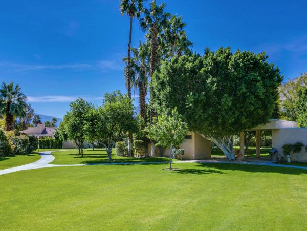 Palm Springs Home 984123