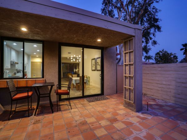 Palm Springs Home 984123