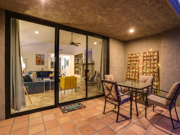Palm Springs Home 984123