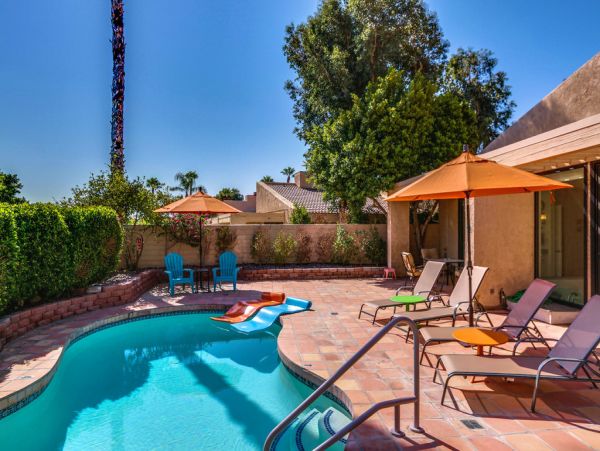 Palm Springs Home 984123