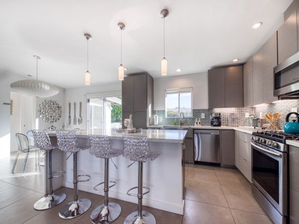 Palm Springs Home 984124
