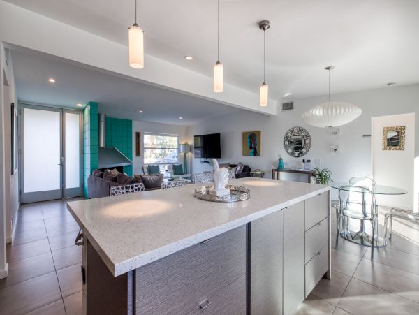 Palm Springs Home 984124