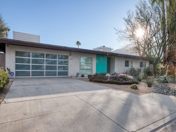 Palm Springs Home 984124