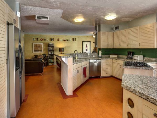 Palm Springs Home 984125