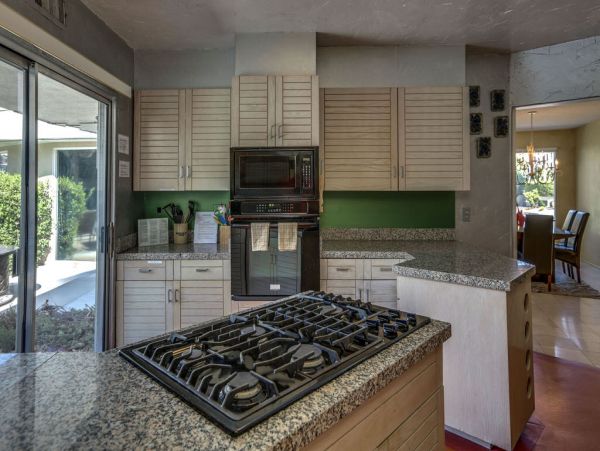 Palm Springs Home 984125