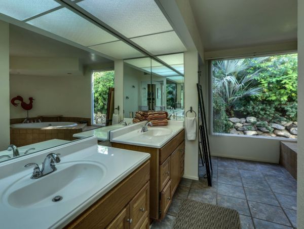 Palm Springs Home 984125