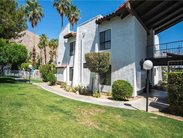 Palm Springs Home 984126