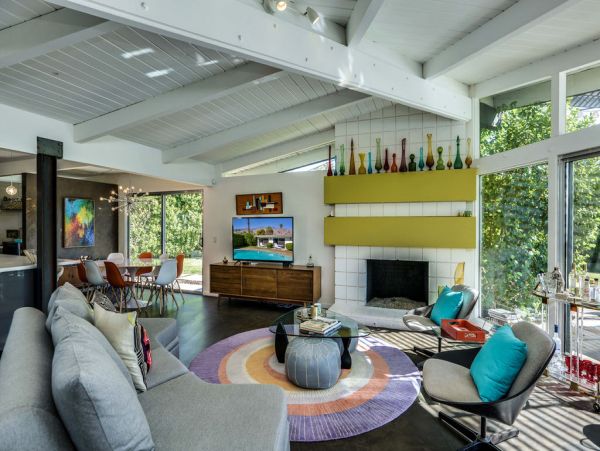 Palm Springs Home 984127