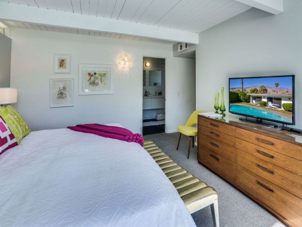 Palm Springs Home 984127