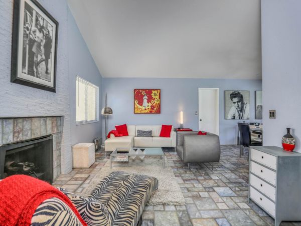 Palm Springs Home 984128