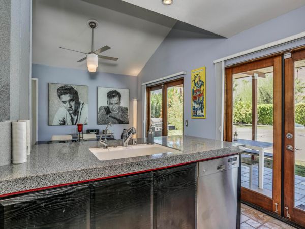 Palm Springs Home 984128
