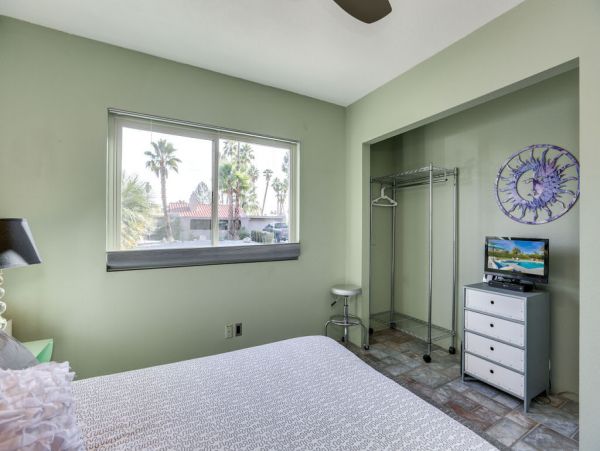 Palm Springs Home 984128