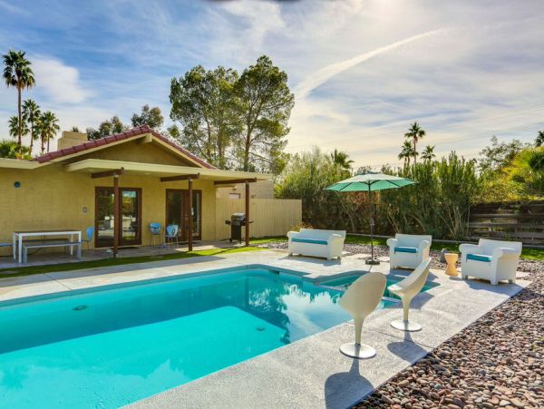 Palm Springs Home 984128