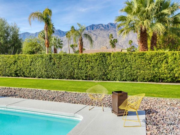 Palm Springs Home 984128
