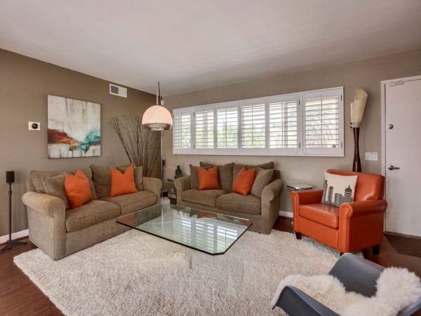 Palm Springs Home 984130