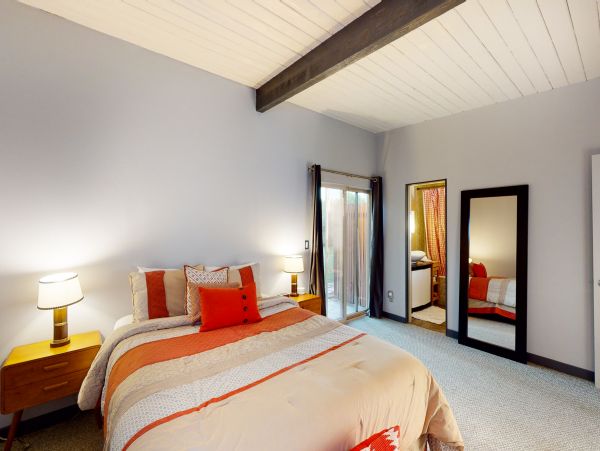 Palm Springs Home 984131