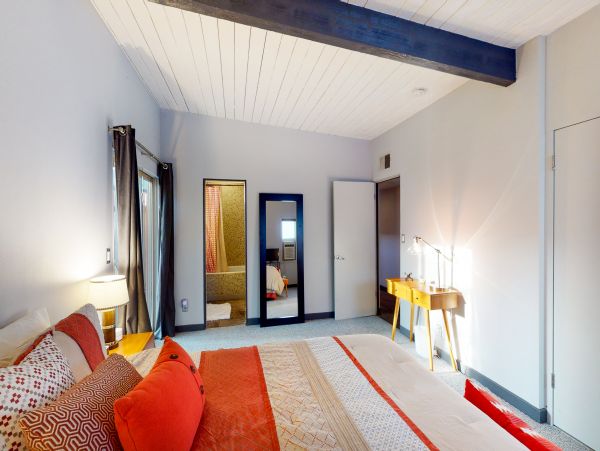 Palm Springs Home 984131