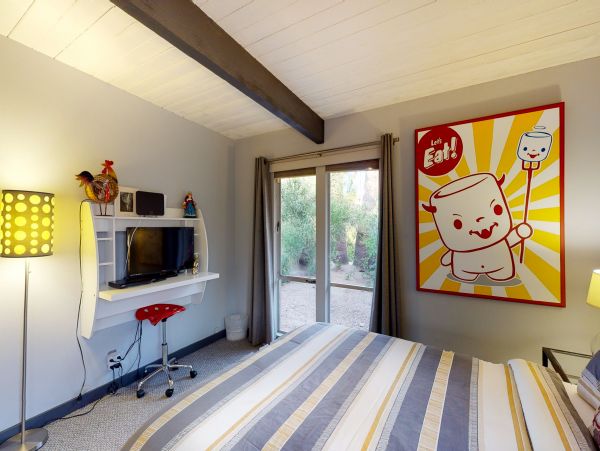 Palm Springs Home 984131