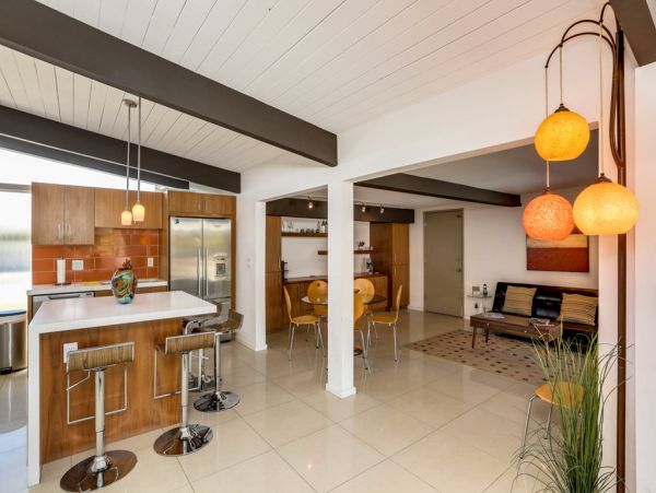 Palm Springs Home 984133