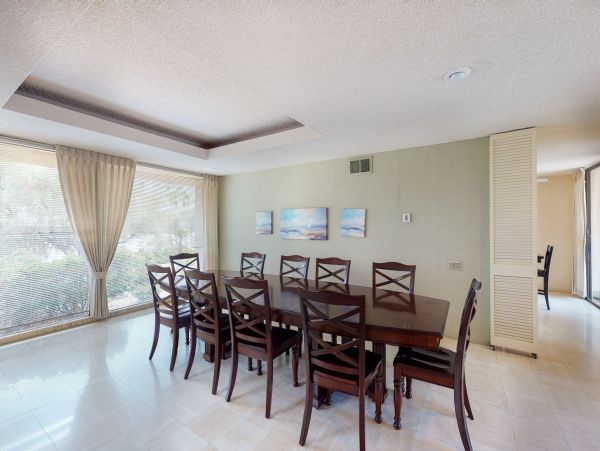 Palm Springs Home 984134