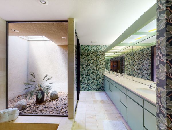 Palm Springs Home 984134