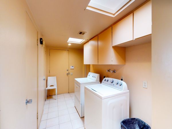 Palm Springs Home 984134
