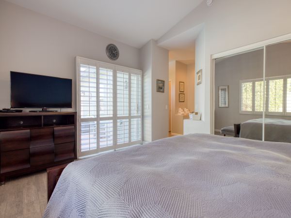 Palm Springs Home 984136