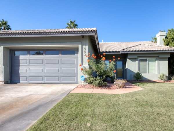 Palm Springs Home 984136