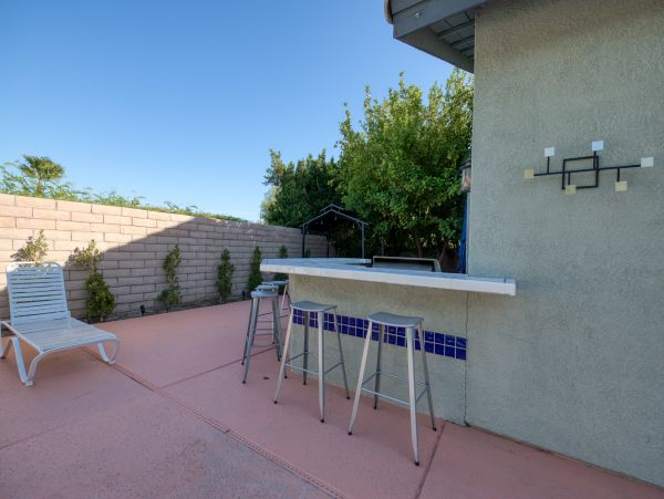 Palm Springs Home 984136