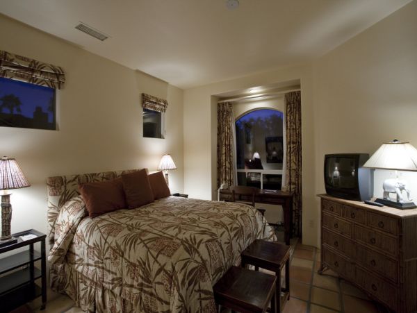 Palm Springs Home 984137