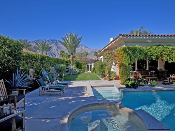 Palm Springs Home 984137