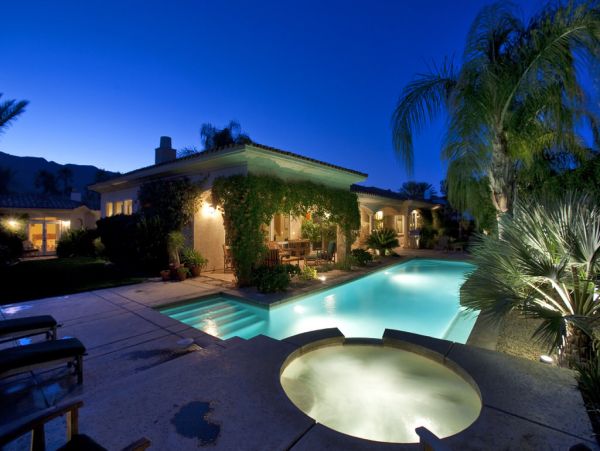 Palm Springs Home 984137