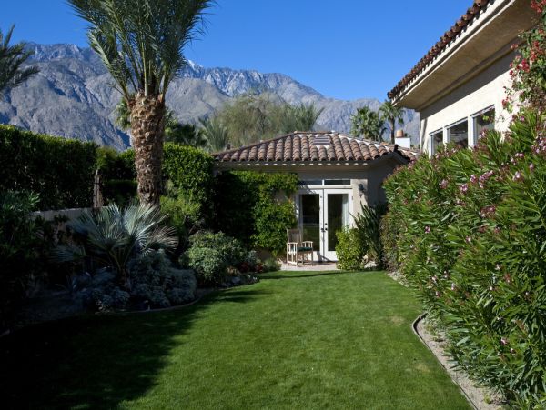 Palm Springs Home 984137