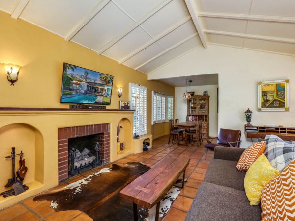 Palm Springs Home 984138