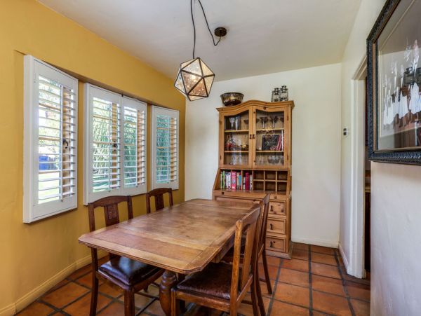Palm Springs Home 984138