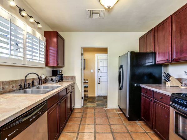 Palm Springs Home 984138