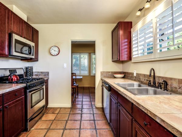 Palm Springs Home 984138